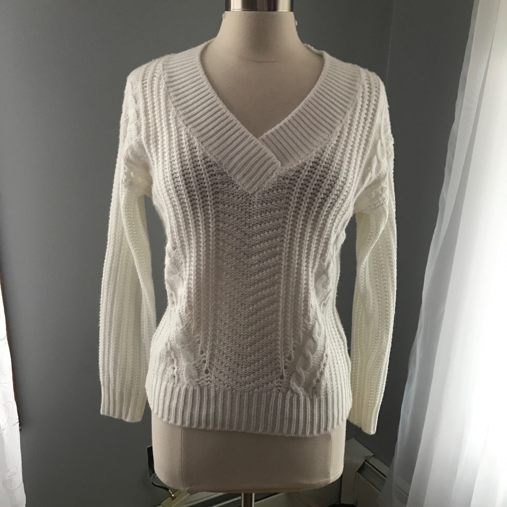 *LIGHTLY WORN* Philosophy White Knit Sweater